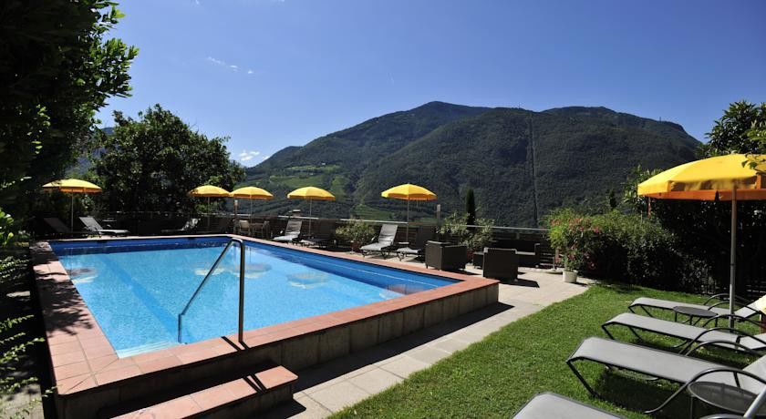 Hotel Eberle Bolzano Kültér fotó